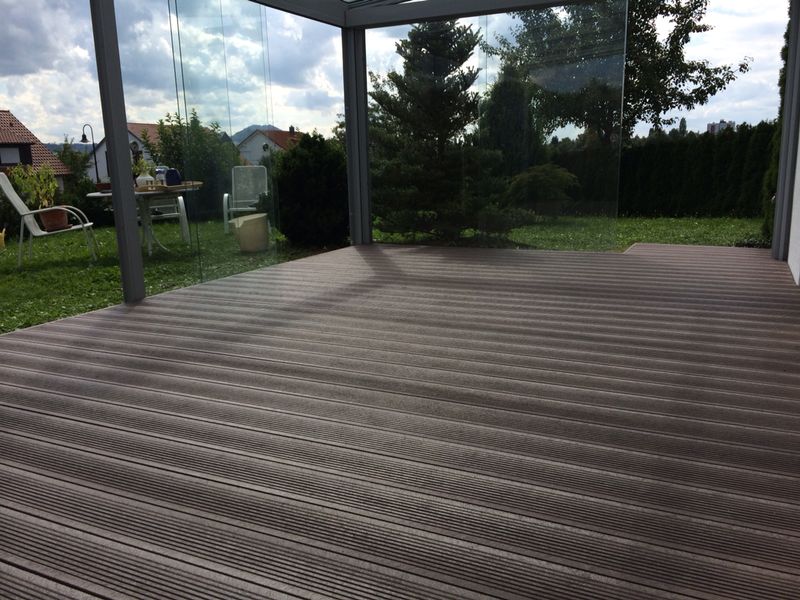 Fertig ist die Govadeck-Terrasse, ein perfektes Ergebnis!